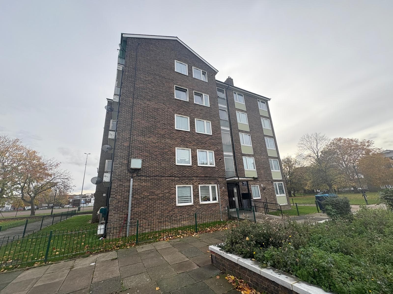 Panfield Road, London, SE2, photo 1