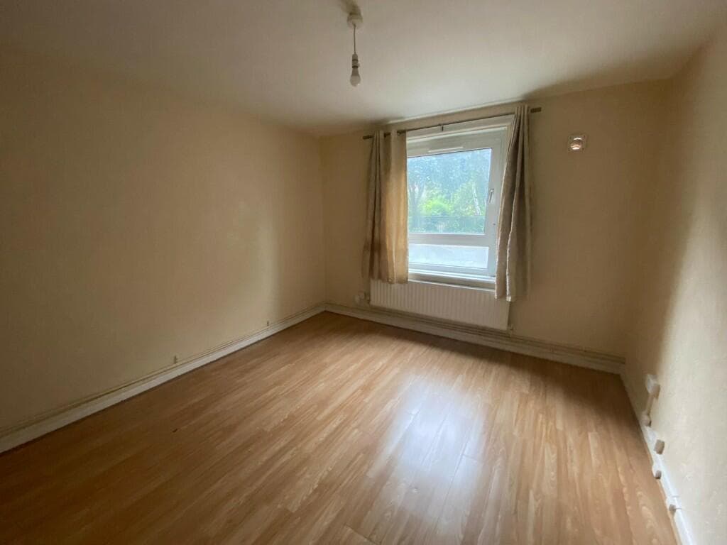 1 bedroom flat for sale in London, photo 1